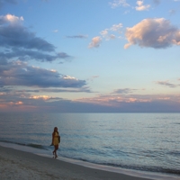 Всегда без спутников, одна