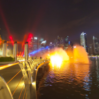 Огненное шоу на воде в Сингапуре
