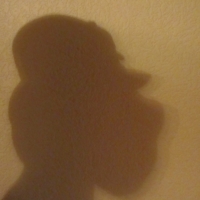 Бедный поп подставил лоб ...