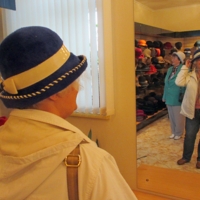 Весёленькая шляпка