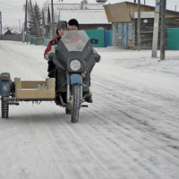 А у нас в деревне все так ездят