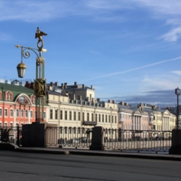 Ярким весенним днём