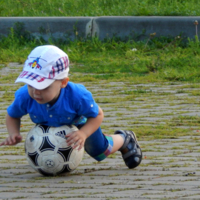 Футболист растет