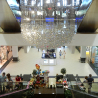 Между эскалаторами