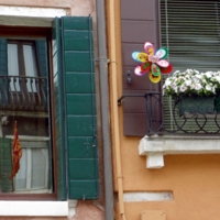 Окна и один флаг