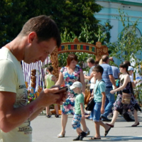 Все идут,идут,идут,