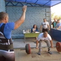 В подвешенном состоянии