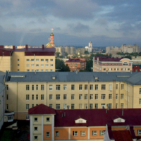 Окна,окна. Крыши,крыши.