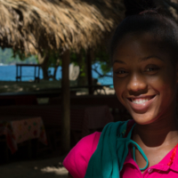 губ твоих касаясь,  я таю !