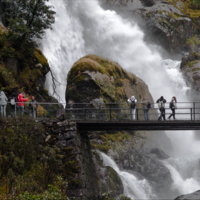 Вдали от шума городского