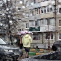 Он шла такая вся... в Дольче Габбана...