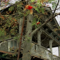 Дом с мезонином