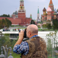 Снимает Москву