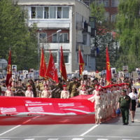 Память в победном строю.