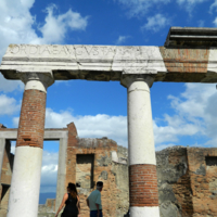 Экскурсия в Помпеи