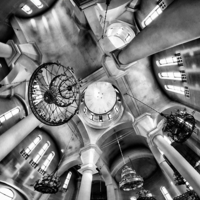 Под куполом