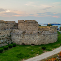 Оборонительная крепость средневекового города