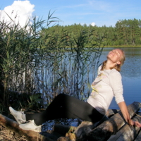 Счастливая девушка!