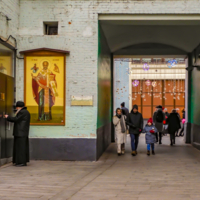 Две жизни...