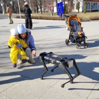 Робот-собачка