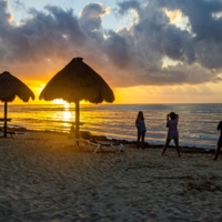 Утром на пляже