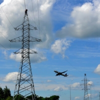 220 тысяч вольт