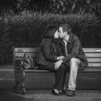 С милым и на скамейке рай