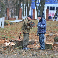 человек крепче техники