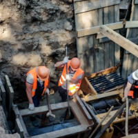 Товарищ Лом,Аргумент Кувалда и рабочие руки.