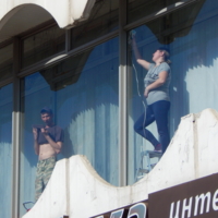 " И как ей не жарко!"