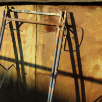 Жесткое притягивает жесткое