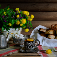 Чай с плюшками