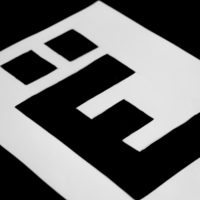 Черная на белом