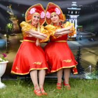 А ну-ка девушки