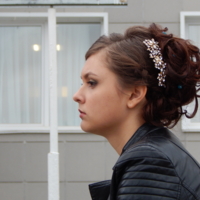 Грустные мысли вчерашней школьницы