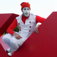 Похоже, он знал тему конкурса )