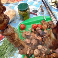 - уже снимаю с шампуров