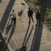 Тени исчезают в полдень...