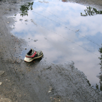 А нам любое море, море по колено...