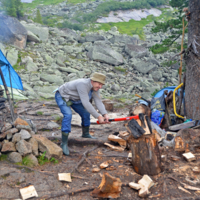 топором помахать