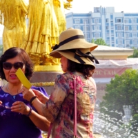 В двух шляпах