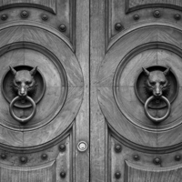 Стучать дважды...