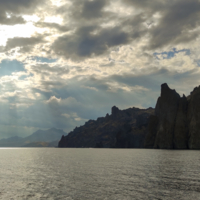 Карадаг и солнце