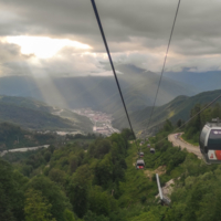 Солнце сквозь тучи