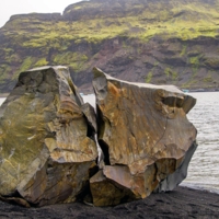 Смотри, кто у нас родился!))