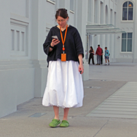 Девушка и ГЭС-2