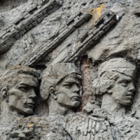 говорящая стена