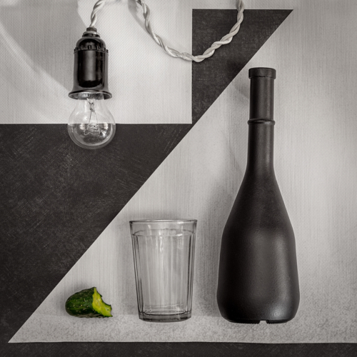 Под лестницей, как обычно...